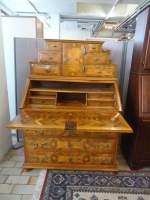 (148'126) - Barocksekret�r von 1750 im BrockiShop am 22.