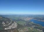 (155'824) - Aussicht vom Niesen auf Thun und den Thunersee am 19.