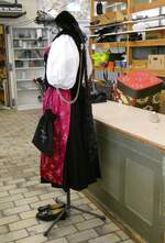 (243'104) - Berner Sonntagstracht am 25.