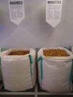 (146'536) - Mandeln und N�sse am 26. August 2013 in Broc, Nestl�