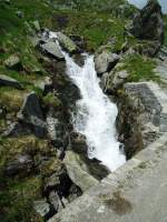 (145'961) - Bergbach am Lago di Lucendro am Gotthardpass am 20.