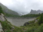 (181'846) - Die Staumauer zum Stausee am 9. Juli 2017 in Ferp�cle